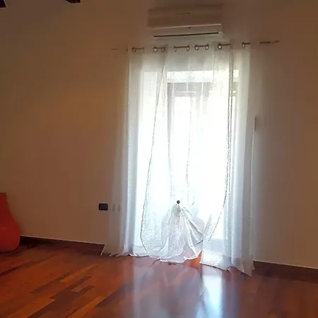 Dimora Di Mara 3* סנטרמו אין קולה